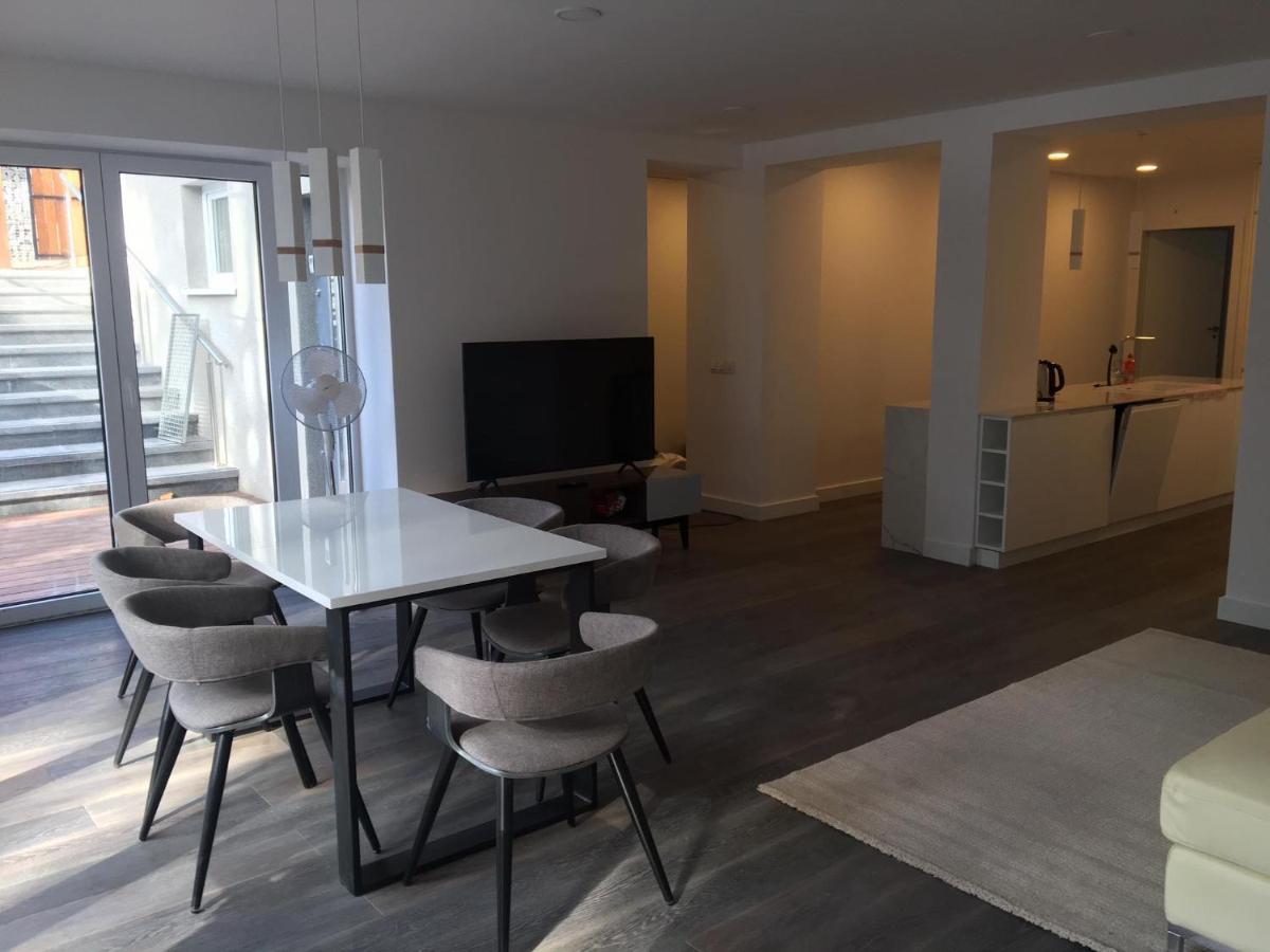 Luksusowy Apartament Pod Lasem, Otwock -Shared Garden, Sauna, Wood Hot Tub! Hot Tub Seasonal! エクステリア 写真